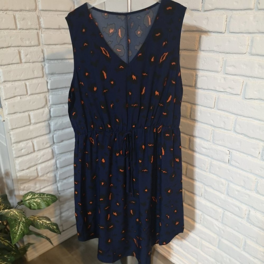 Shein Curve Ladies V-neck Sleeveless Dress